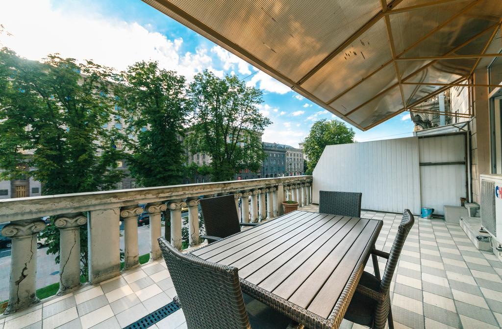 Kreschatik 21 With Terrace 2Br 키예프 외부 사진