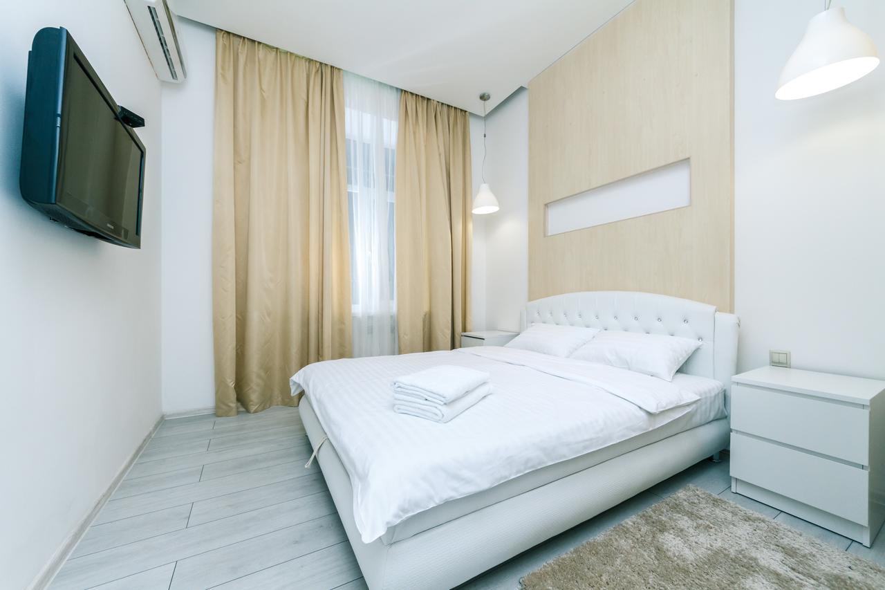 Kreschatik 21 With Terrace 2Br 키예프 외부 사진