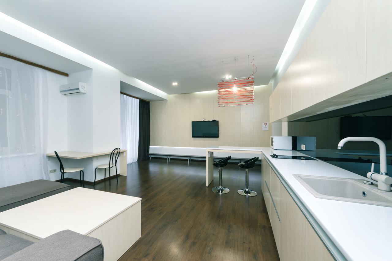 Kreschatik 21 With Terrace 2Br 키예프 외부 사진
